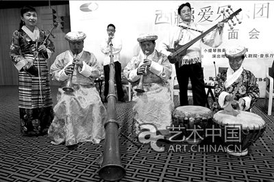 西藏爱乐演奏《自新大陆》 奉献民族特色音乐会