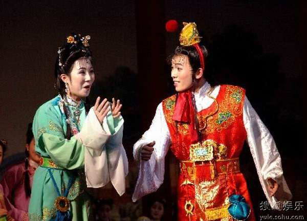 劇評：朝鮮歌劇《紅樓夢》花謝花飛花滿天