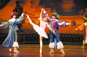 “芭蕾之春”上演经典剧目 现场开入门速成课