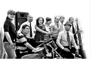 “蓝骑士”爵士乐团月底将登上深圳音乐厅，昨日该团成员与媒体见面。