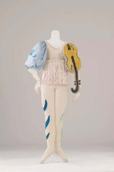 夏加尔于1942年为《阿莱科》第二幕设计的小丑戏服