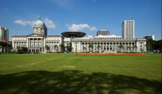 正在修建中的新加坡国家美术馆选址市政厅与前最高法院所在建筑