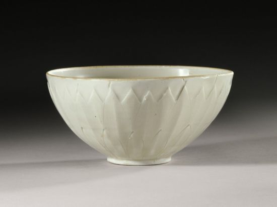 這個定窯瓷碗被埃斯肯納茨以1385萬美元拿下