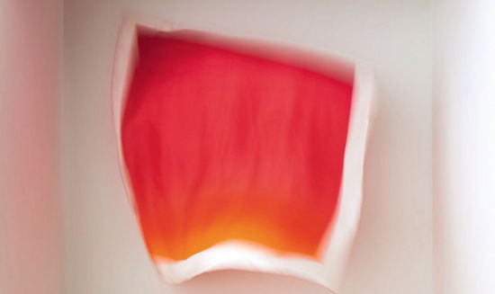 杉本博司設計的《影子的顏色，128 1/7，方形》雛形，將在6月由 Hermés Editeur 發行。