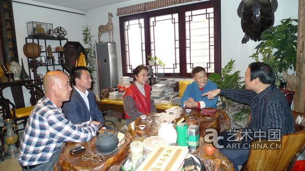 裴艷玲先生與張濟海探討書法藝術