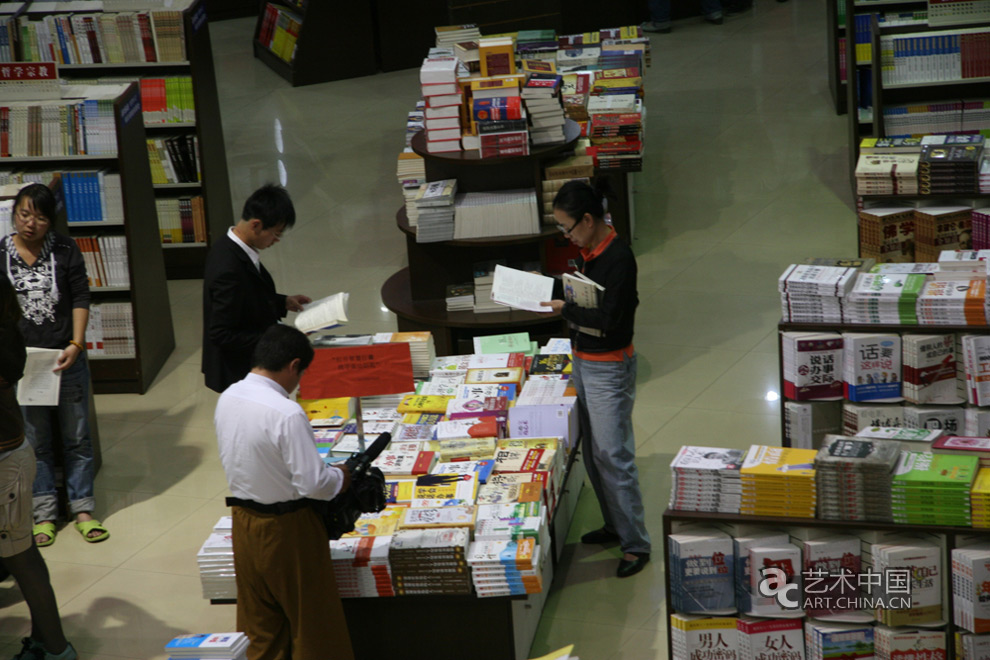 闫平晋北戏曲采风追踪,当代著名油画家,中国人民大学,艺术学院教授,闫平,晋北戏曲,闫平艺术,闫平作品,闫平展览,闫平个展,闫平采风,闫平写生,戏曲艺术