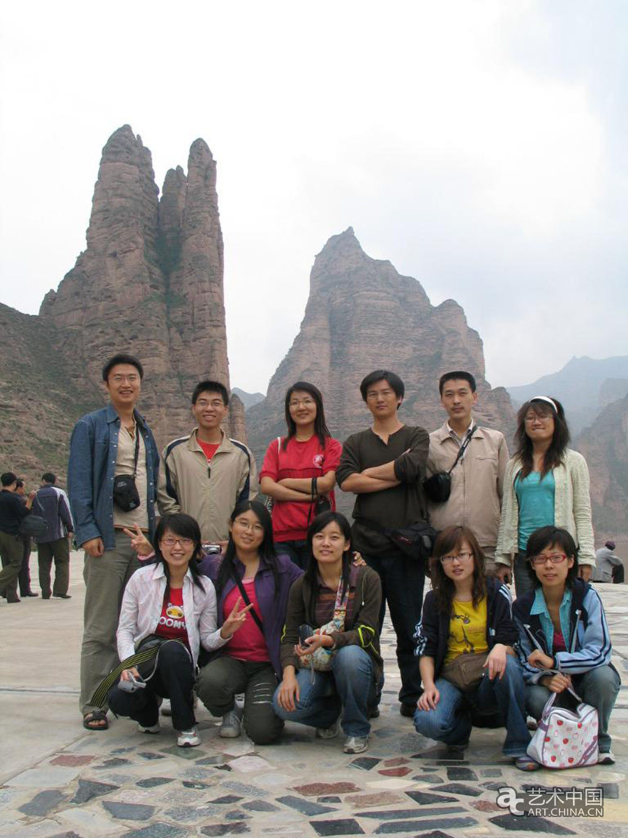 2006年夏，陈岸瑛、邱才桢带学生赴甘肃、青海考察