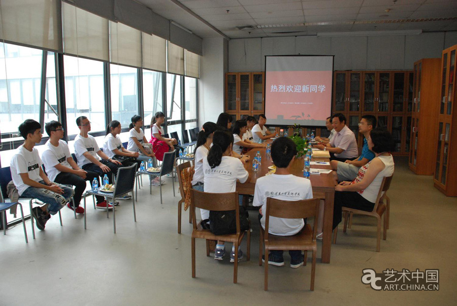 2013年，史論係迎接本科新同學