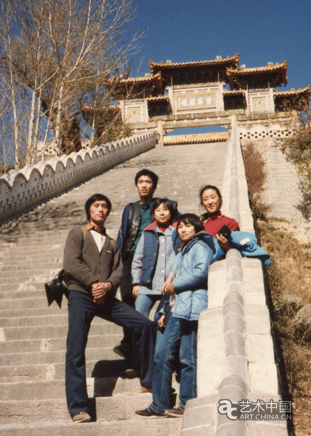 1984年秋山西采风考察，左起：屈德印、鹿镭、郭元平、康玉英、杨阳。.jpg