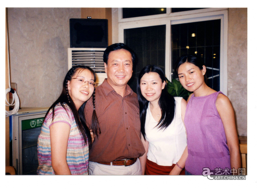 2003届毕业聚餐，与张夫也老师合影.jpg