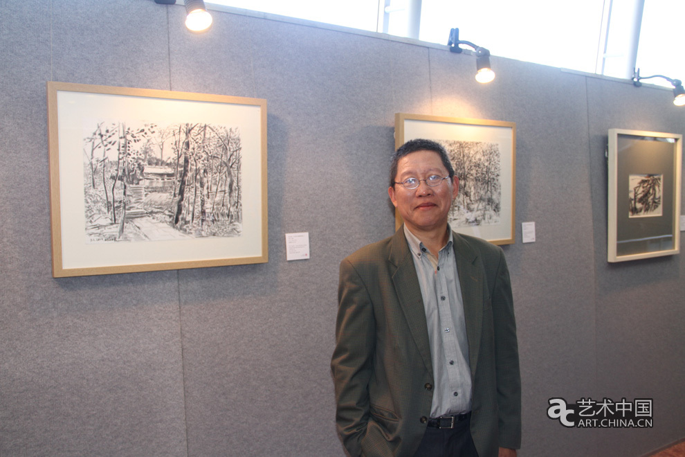 参展艺术家、清华美院博士生导师包林教授在作