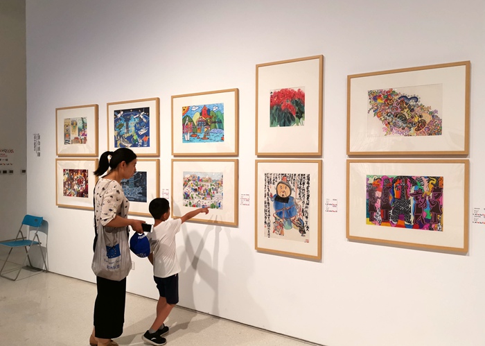 首届全国少儿美术作品展在京开幕