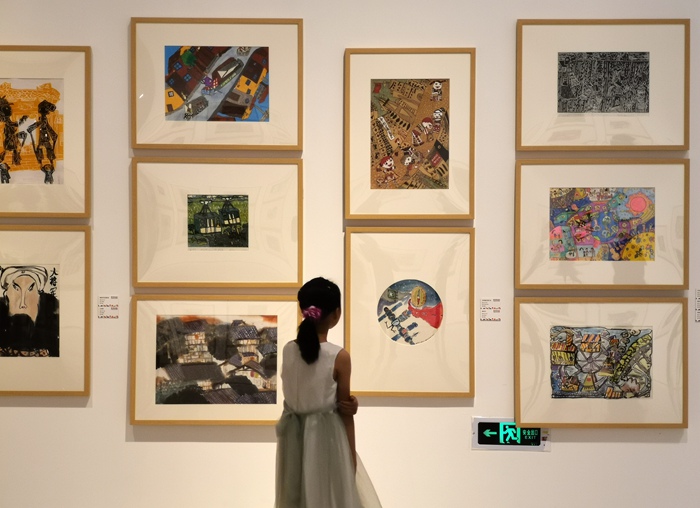 首届全国少儿美术作品展在京开幕