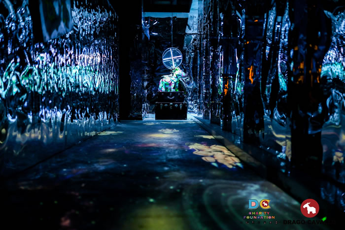 Drago Cavallo小龙马飞抵上海 和平之翼惊艳登场 _艺术中国