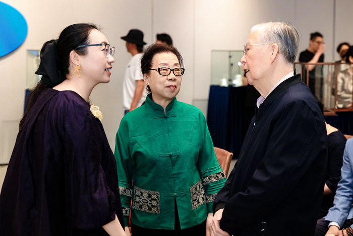 开元体育官方网站入口悦饰千秋天地间——花丝镶嵌首饰设计展亮相北京(图7)