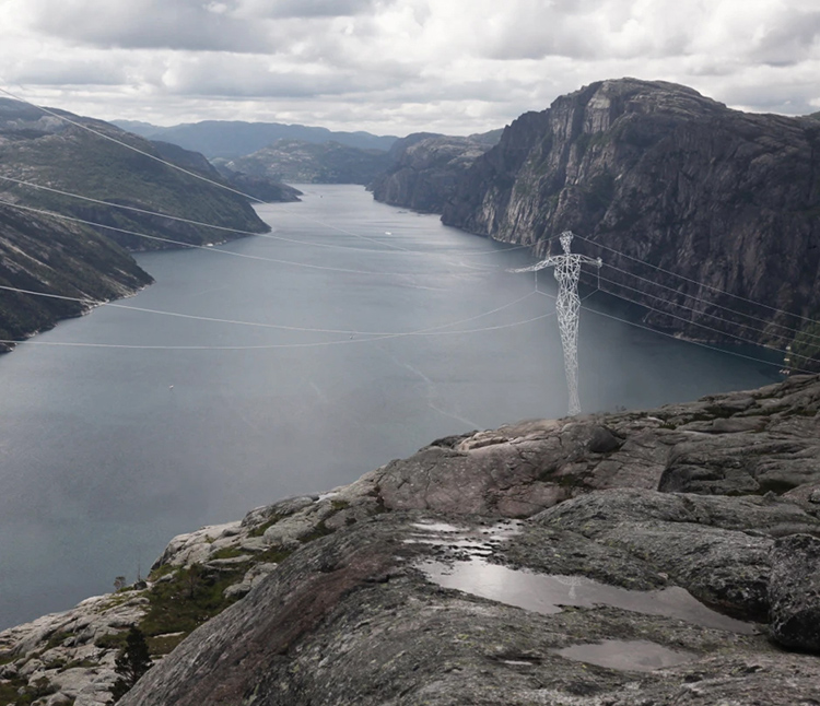 玩艺术的电塔你见过吗？