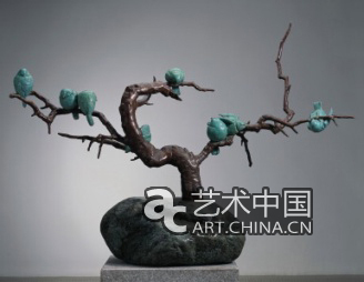 瞿廣慈 Qu Guangci 寒雀圖 Winter Sparrows 鑄銅 Bronze 87 x 124 x 48 cm 2010