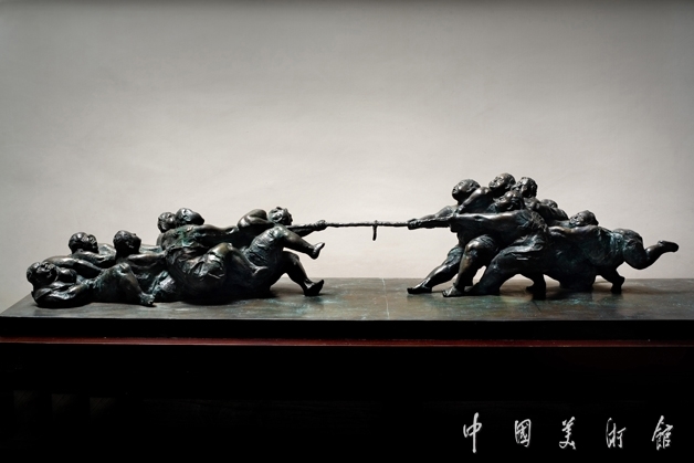 快樂的勝利 作者：許鴻飛 創作年代：2009 規格：10x2.4x1.9m 品類：雕塑