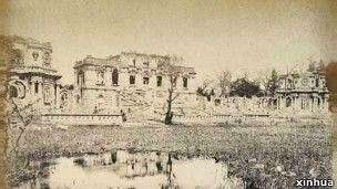 1860年英法聯軍搶掠並火燒北京皇家園林圓明園 