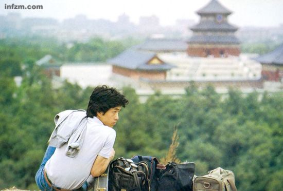 侯德健抵達北京後，此照片後被侯德健用作在內地出版專輯的封面。