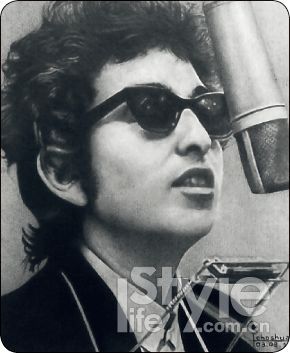 Bob-Dylan：最复杂难解的时代传奇