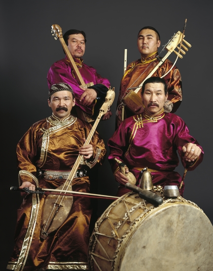 可以说，恒哈图乐队Huun Huur Tu向全世界介绍了“呼麦”艺术。