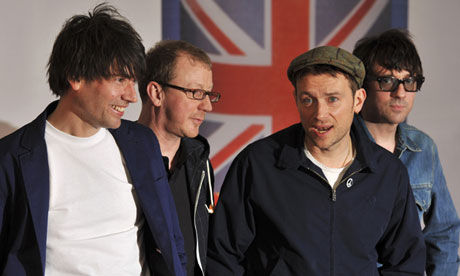 Blur乐队成员(左起)：亚历克斯-詹姆斯、戴夫-朗特里、达蒙-阿尔伯恩和格拉汉姆-考克森。