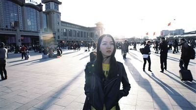 影片结尾女主角决定到外地上大学，在北京火车站广场内的犹豫和彷徨中，结束了自己的青春岁月。