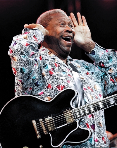 有说法称在B.B.King最辉煌的三十年里，每年有300天在演出，65天在录专辑