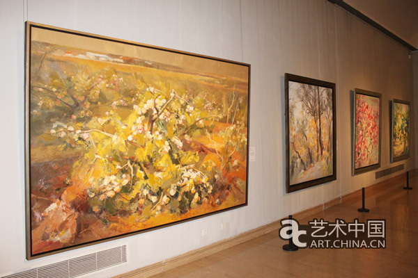 收获的风景徐志广油画展在中国美术馆展出
