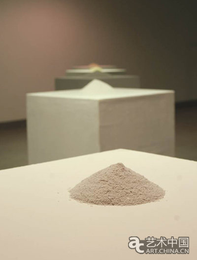 释放平凡生活中的诗意--李景湖采访随笔