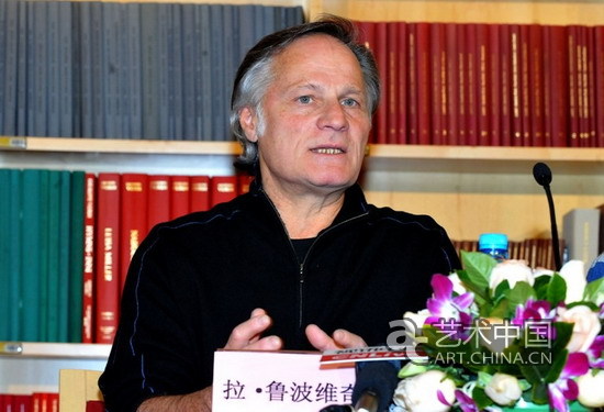 拉-魯波維奇首次登陸北京 帶來2010最新作品