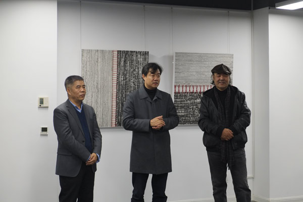 尚春"解构与解决"个展在京开幕 抽象水墨讲述中国观念
