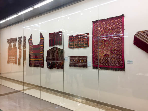 土库曼斯坦装饰、实用艺术及博物馆珍品展来到中国
